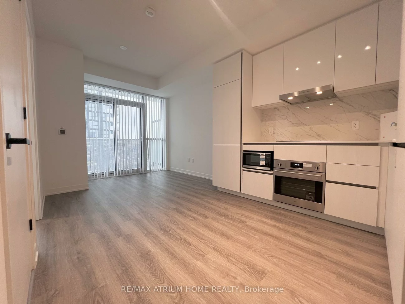 8, Interchange, Vaughan Corporate Centre, Vaughan