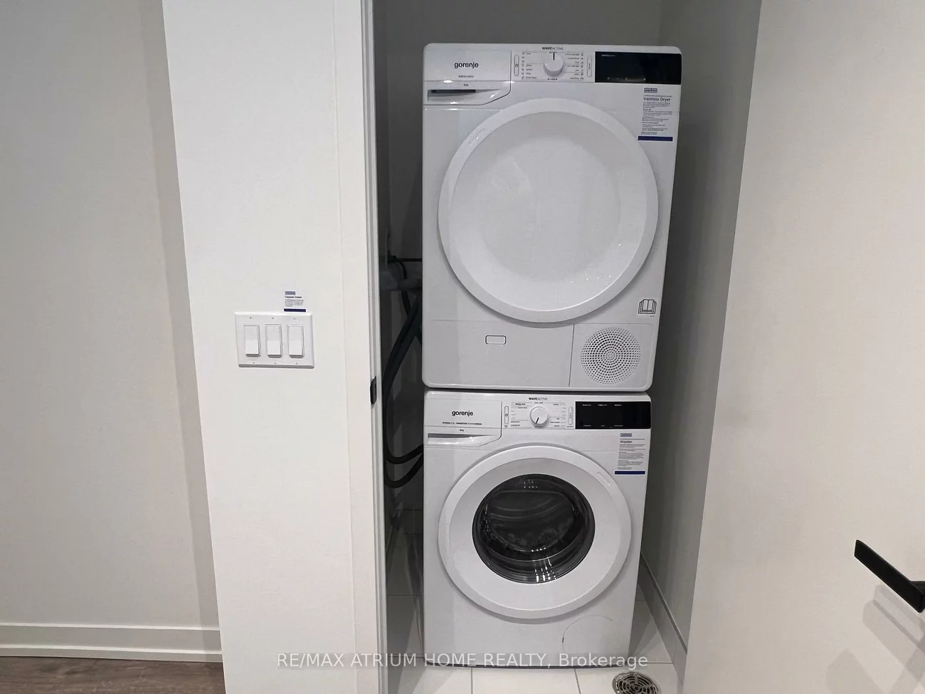 8, Interchange, Vaughan Corporate Centre, Vaughan