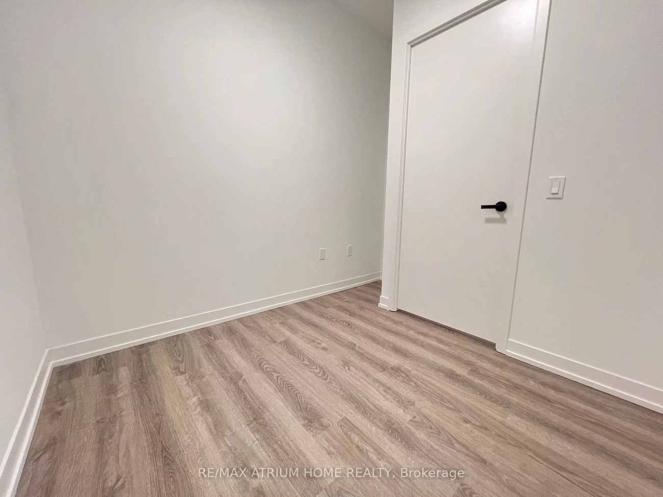 8, Interchange, Vaughan Corporate Centre, Vaughan