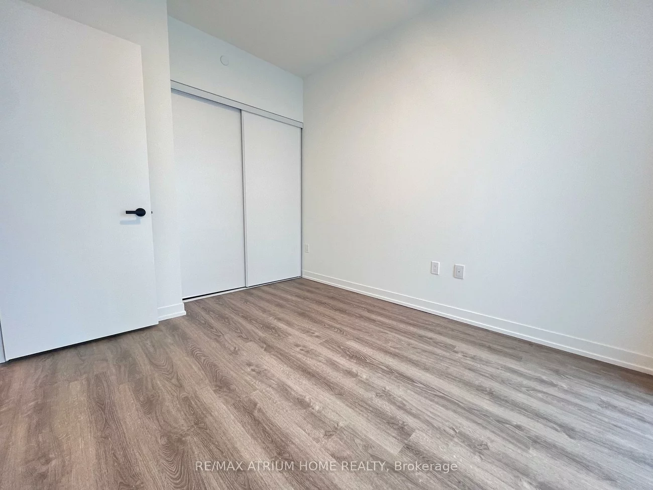 8, Interchange, Vaughan Corporate Centre, Vaughan