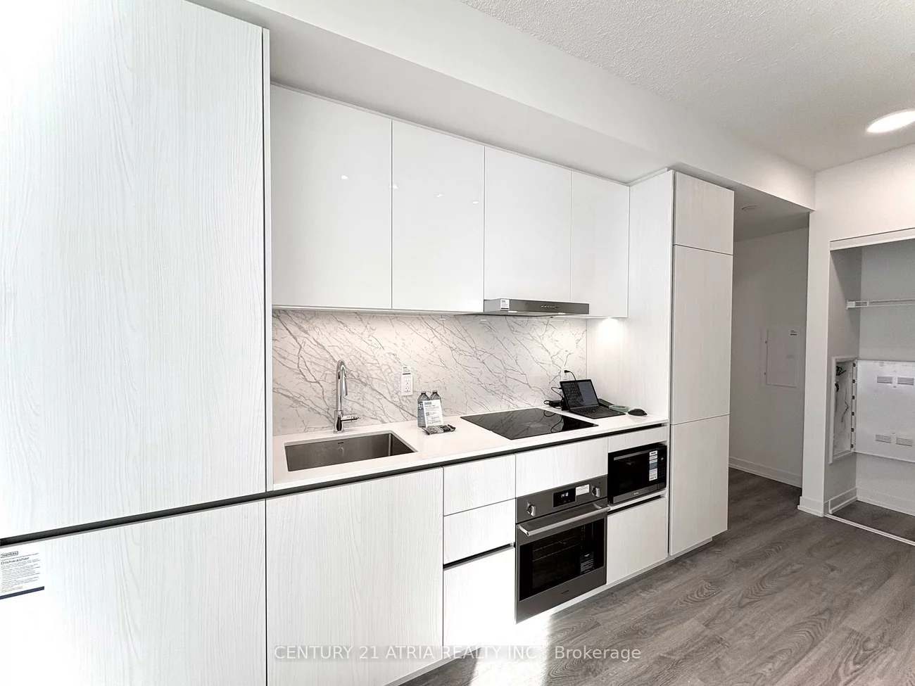 8, Interchange, Vaughan Corporate Centre, Vaughan