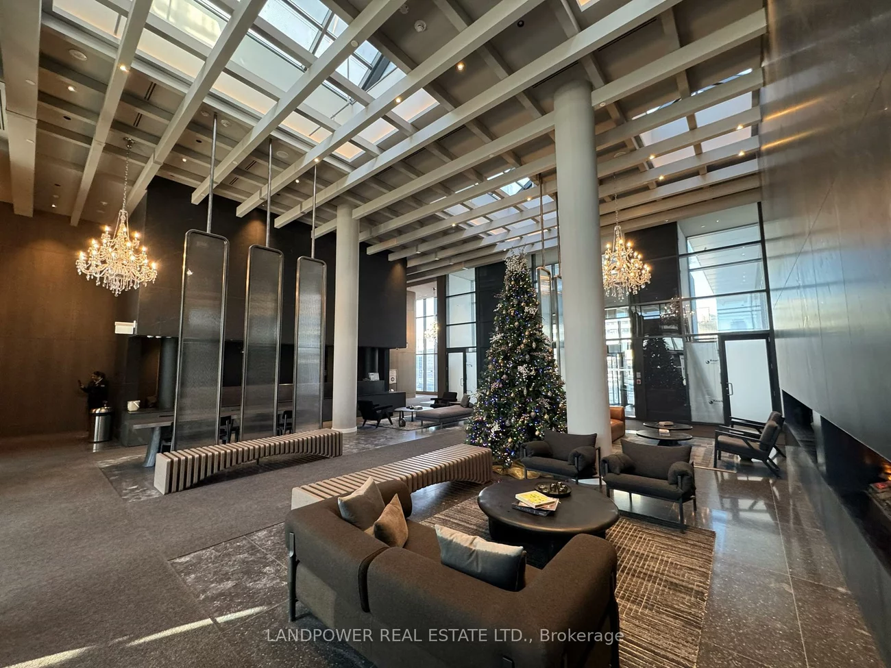 8, Interchange, Vaughan Corporate Centre, Vaughan