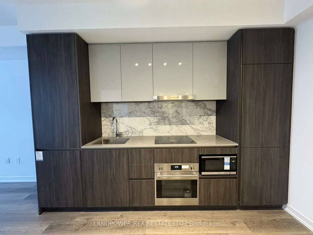 8, Interchange, Vaughan Corporate Centre, Vaughan