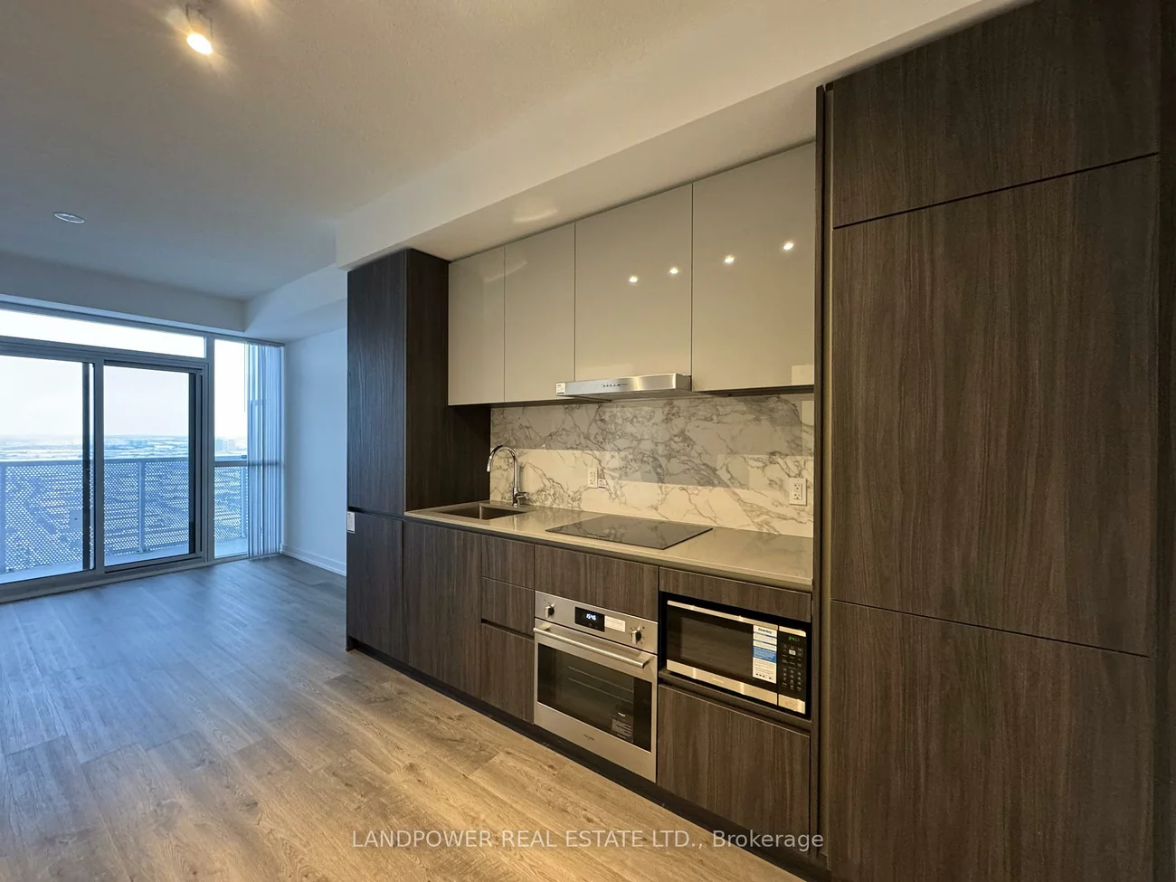 8, Interchange, Vaughan Corporate Centre, Vaughan