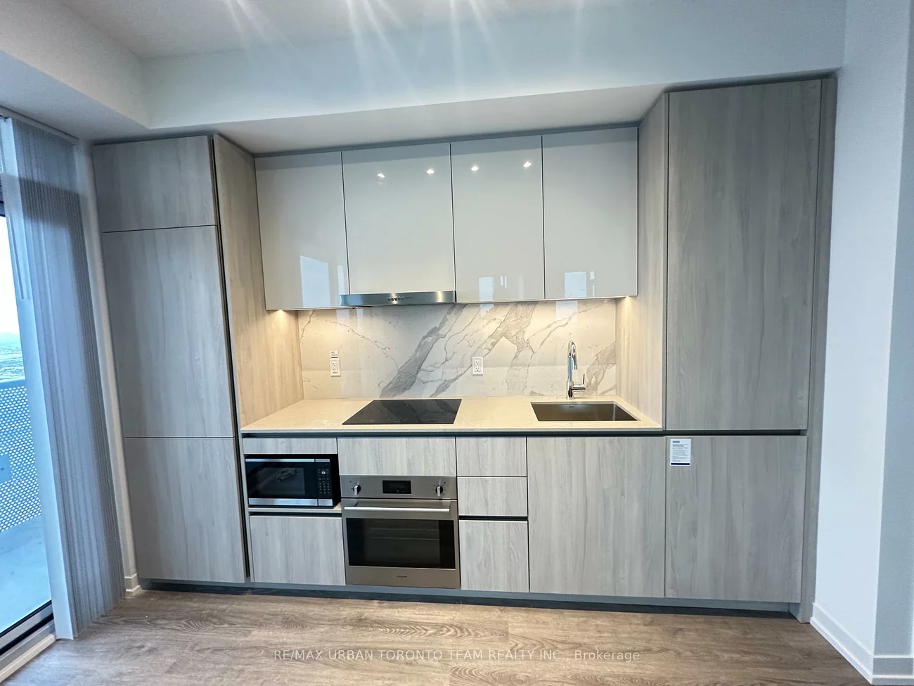 8, Interchange, Vaughan Corporate Centre, Vaughan