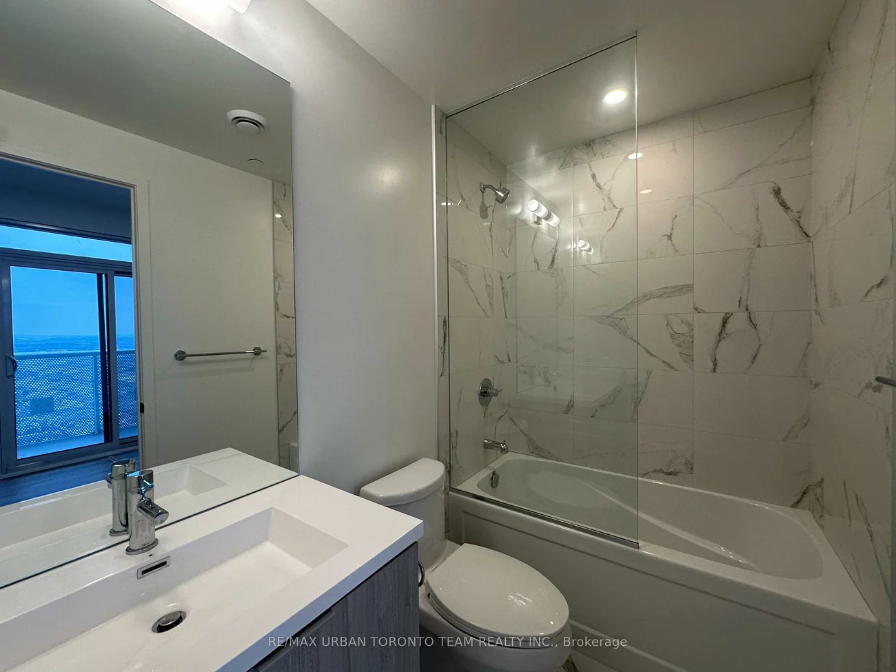 8, Interchange, Vaughan Corporate Centre, Vaughan