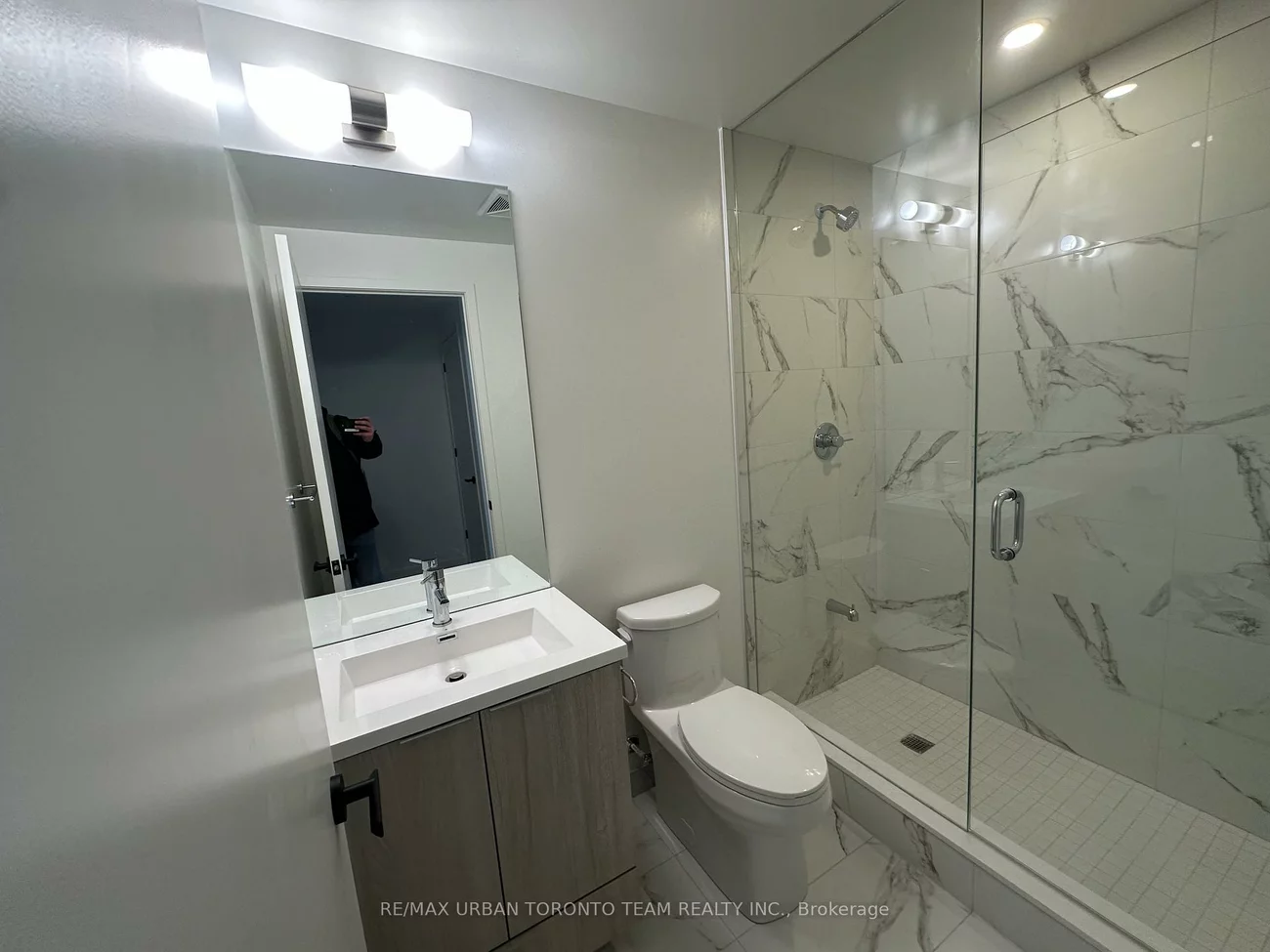 8, Interchange, Vaughan Corporate Centre, Vaughan