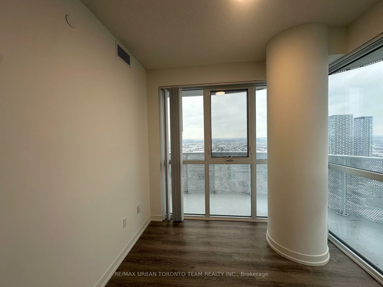 8, Interchange, Vaughan Corporate Centre, Vaughan