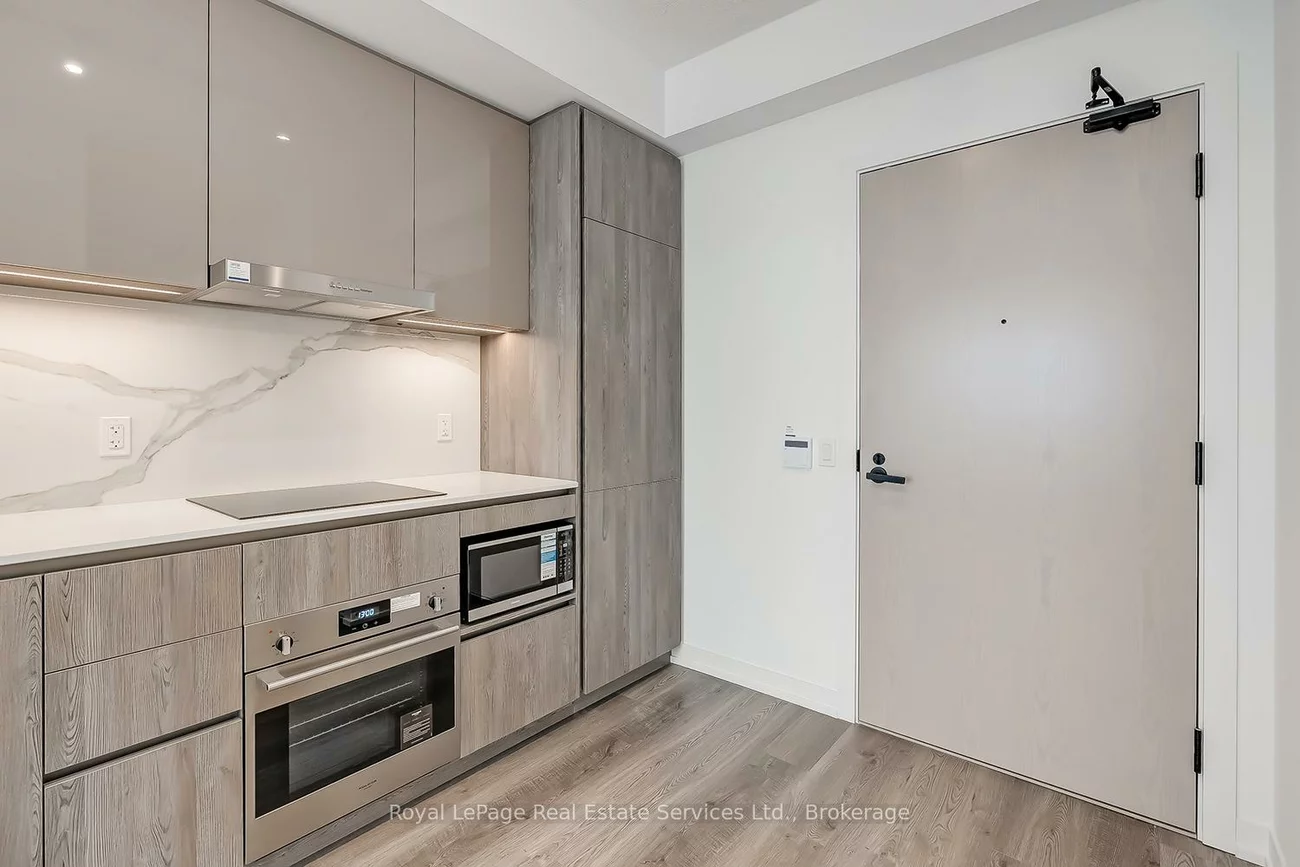 8, Interchange, Vaughan Corporate Centre, Vaughan