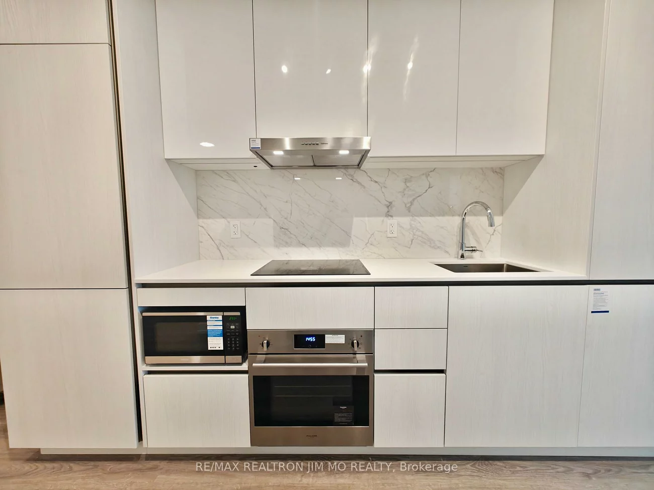 8, Interchange, Vaughan Corporate Centre, Vaughan