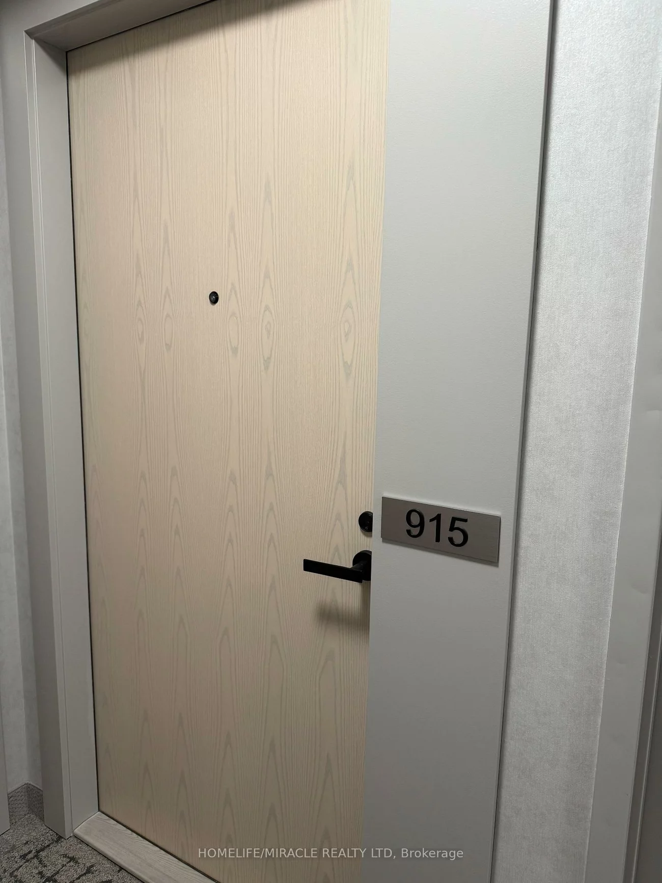 195, Commerce, Vaughan Corporate Centre, Vaughan