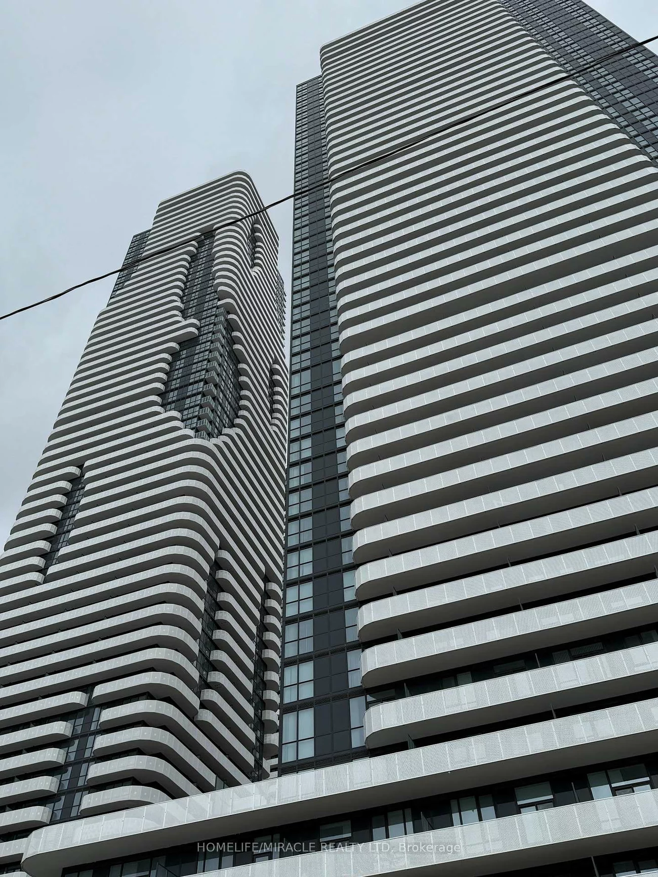 195, Commerce, Vaughan Corporate Centre, Vaughan