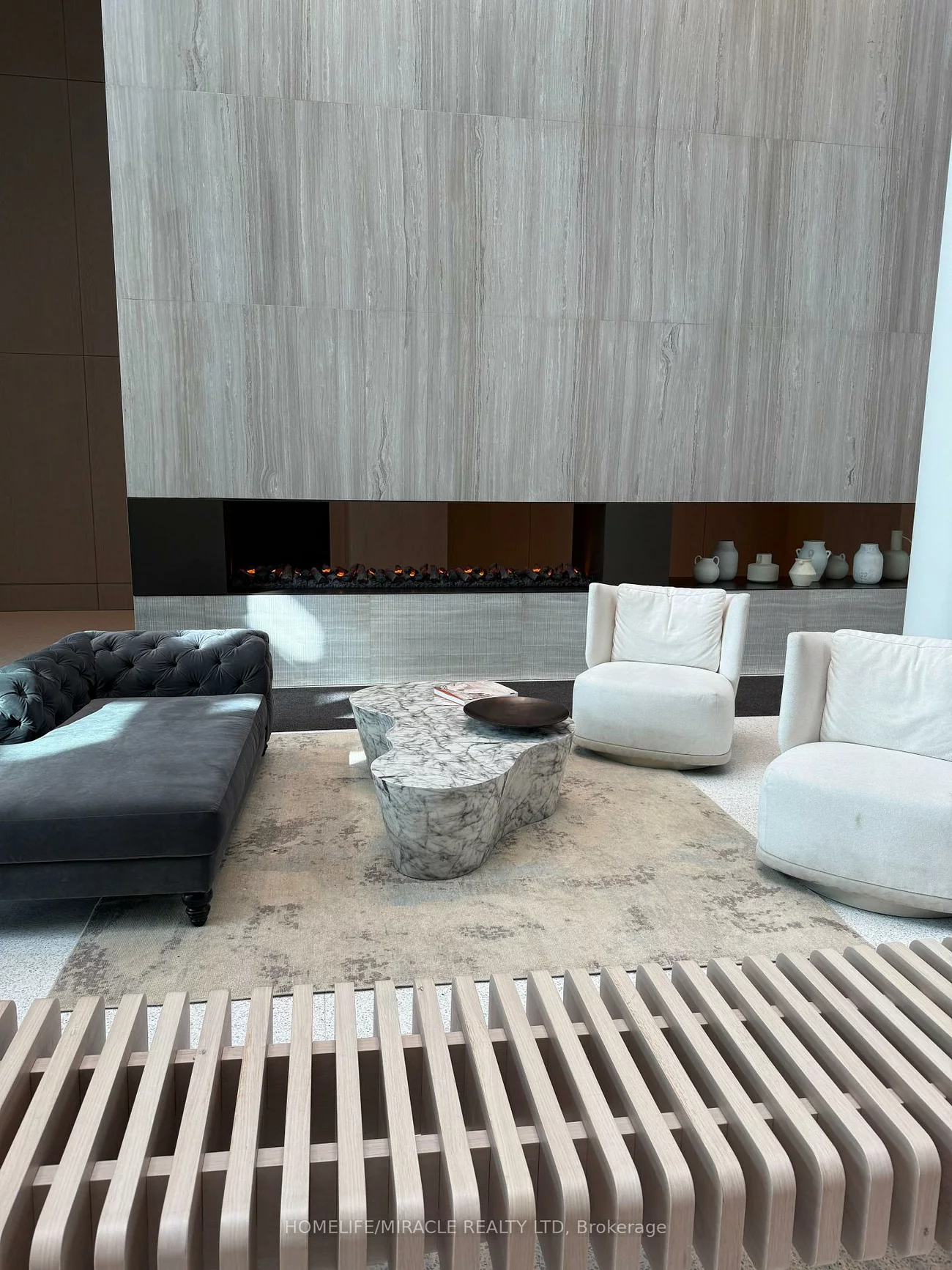 195, Commerce, Vaughan Corporate Centre, Vaughan