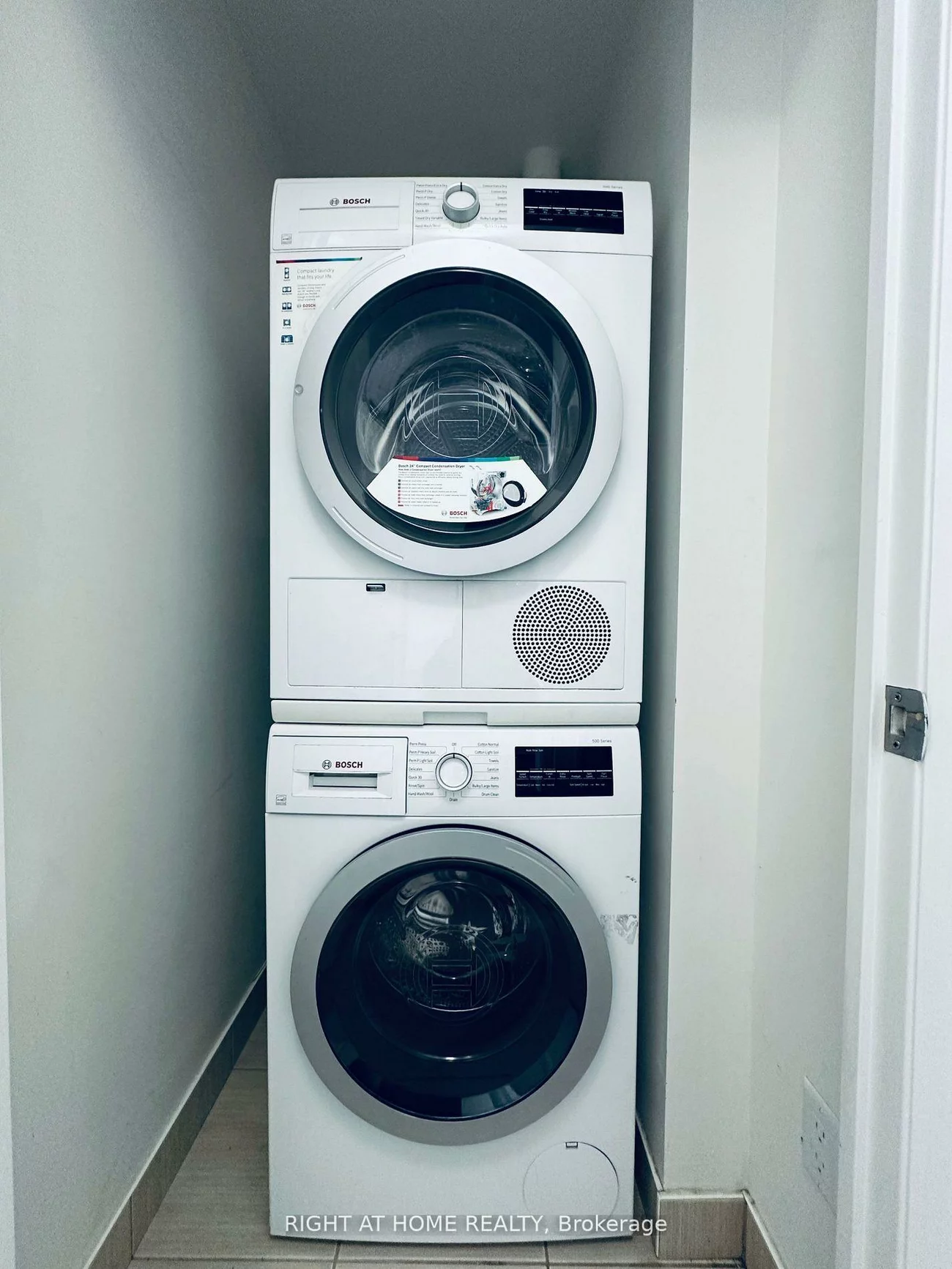 75, North Park, Beverley Glen, Vaughan