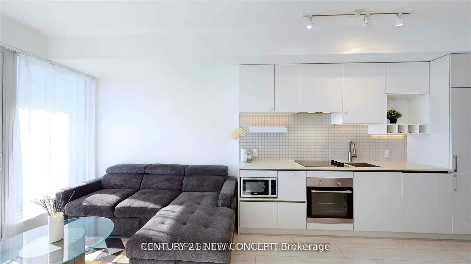 898, Portage, Vaughan Corporate Centre, Vaughan