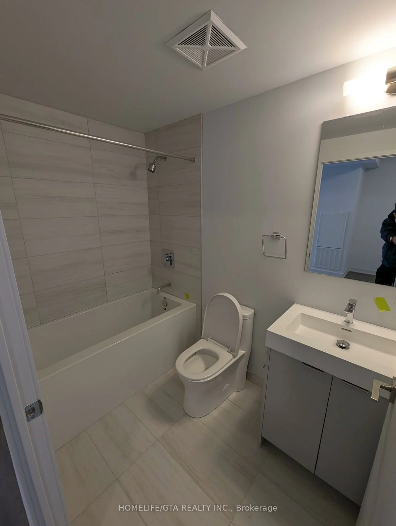 2920, Hwy 7, Concord, Vaughan