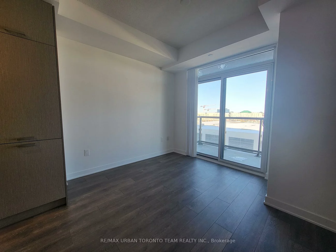 38, Honeycrisp, Vaughan Corporate Centre, Vaughan