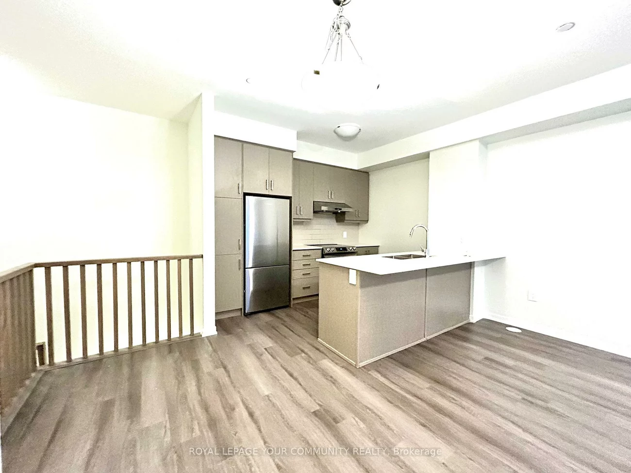 39, Honeycrisp, Vaughan Corporate Centre, Vaughan