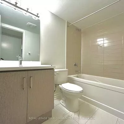 39, Honeycrisp, Vaughan Corporate Centre, Vaughan