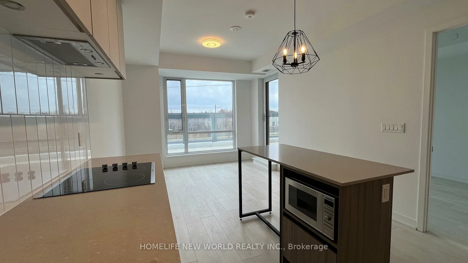 7950, Bathurst, Beverley Glen, Vaughan