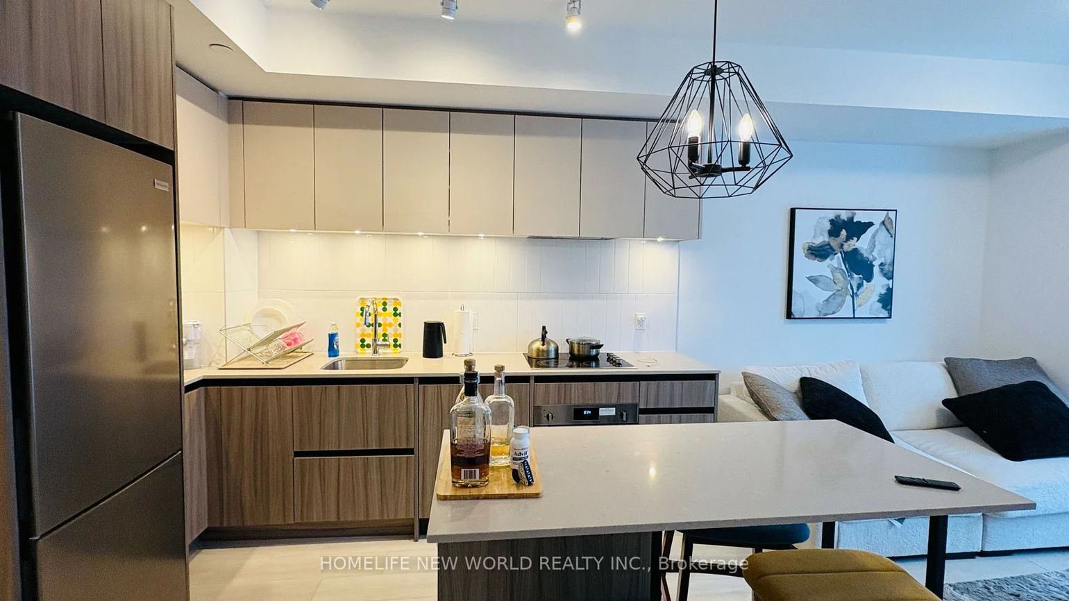 7950, Bathurst, Beverley Glen, Vaughan