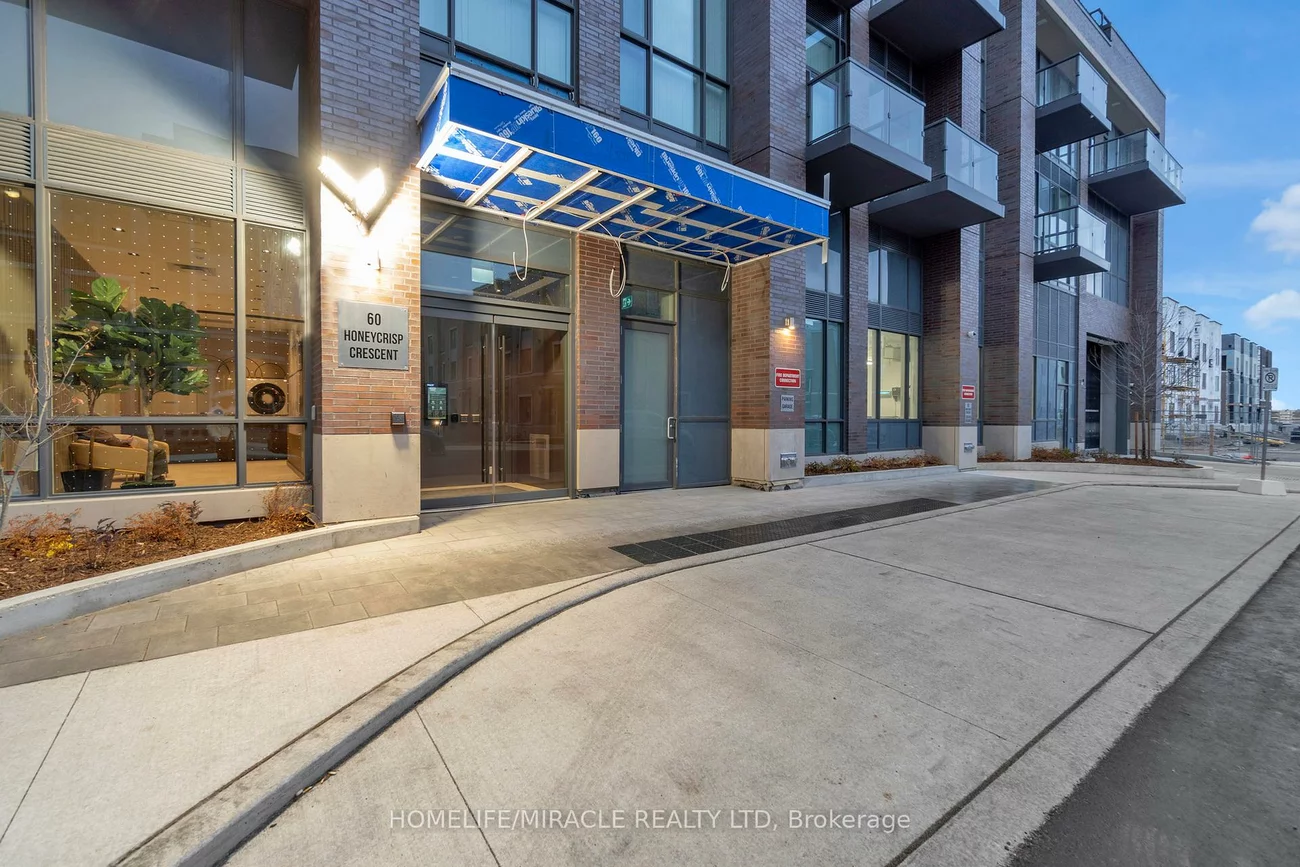 60, Honeycrisp, Vaughan Corporate Centre, Vaughan