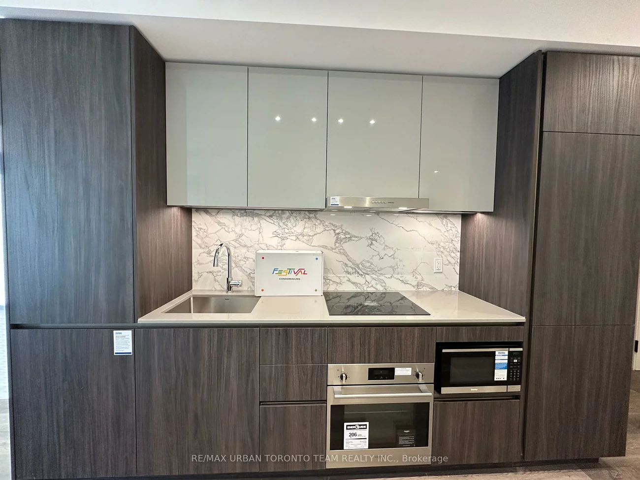 8, Interchange, Vaughan Corporate Centre, Vaughan