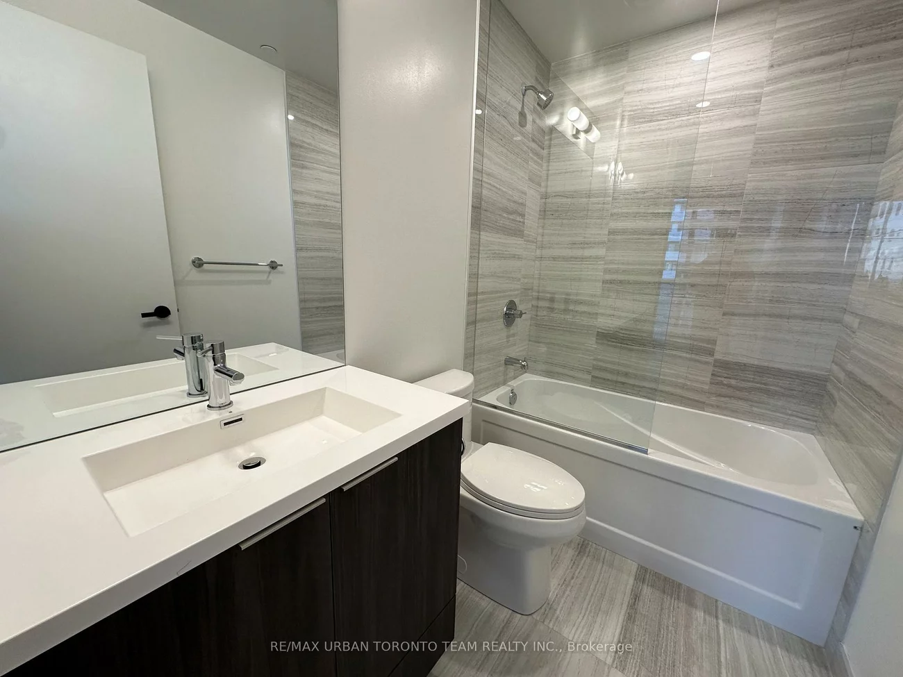 8, Interchange, Vaughan Corporate Centre, Vaughan