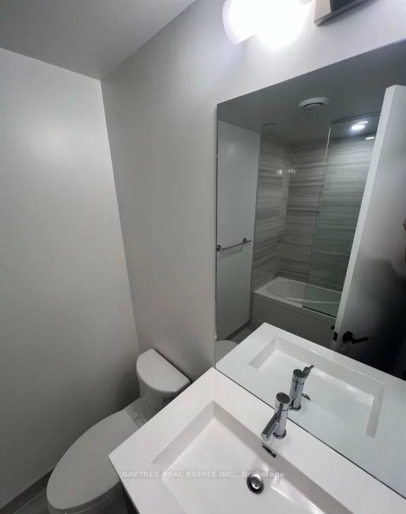 195, Commerce, Vaughan Corporate Centre, Vaughan