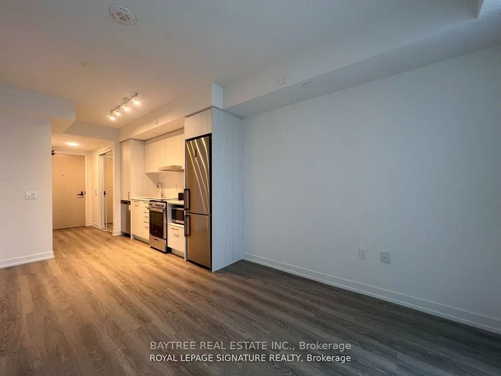 195, Commerce, Vaughan Corporate Centre, Vaughan