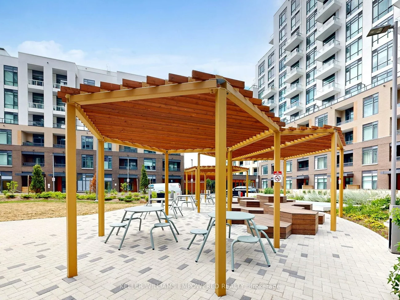 7950, Bathurst, Beverley Glen, Vaughan