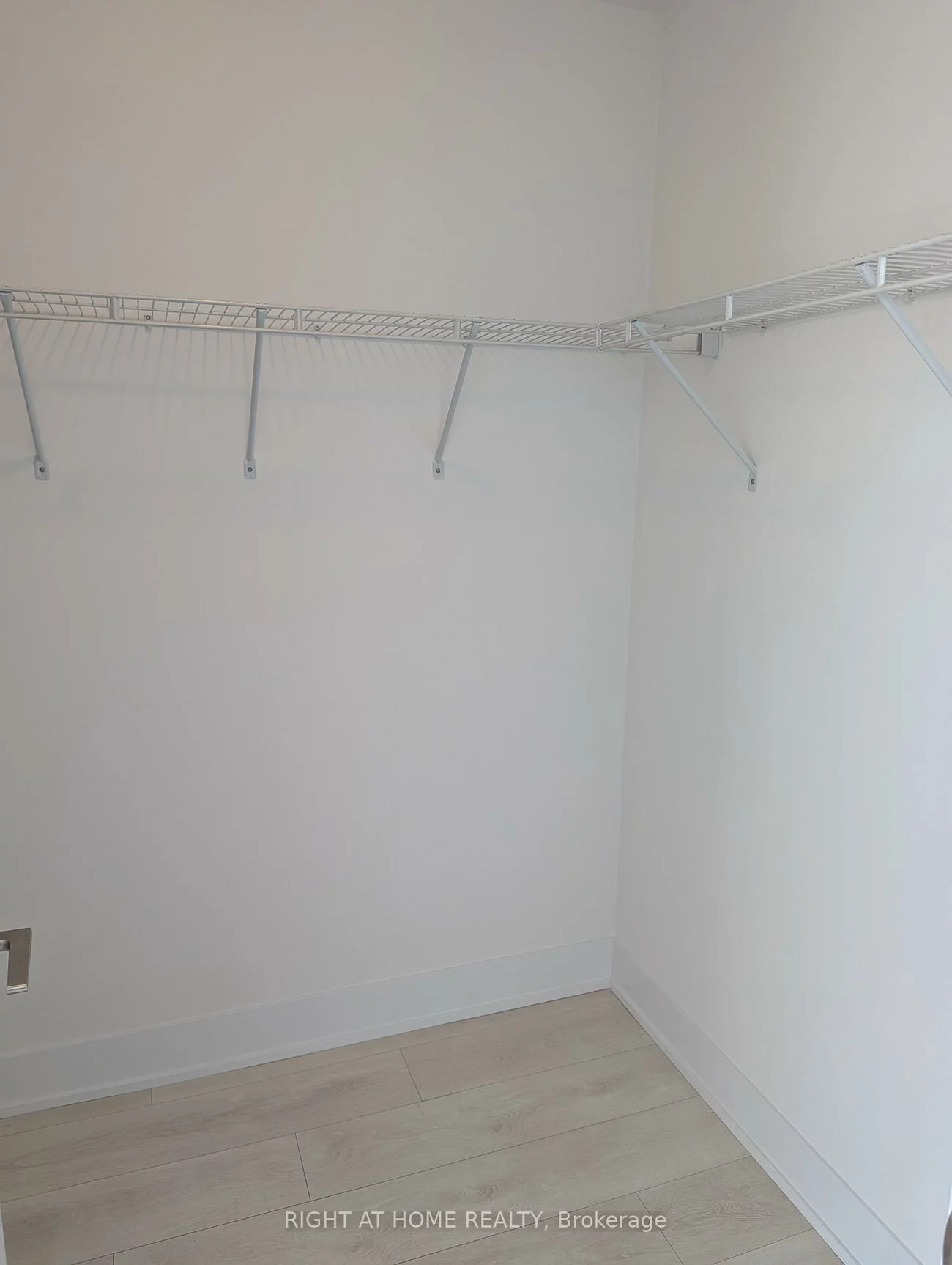 2908, Highway 7, Concord, Vaughan