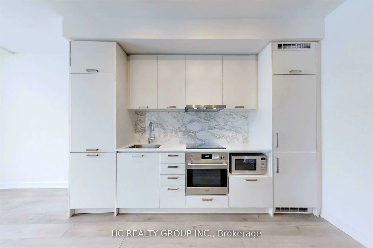 10, Honeycrisp, Vaughan Corporate Centre, Vaughan