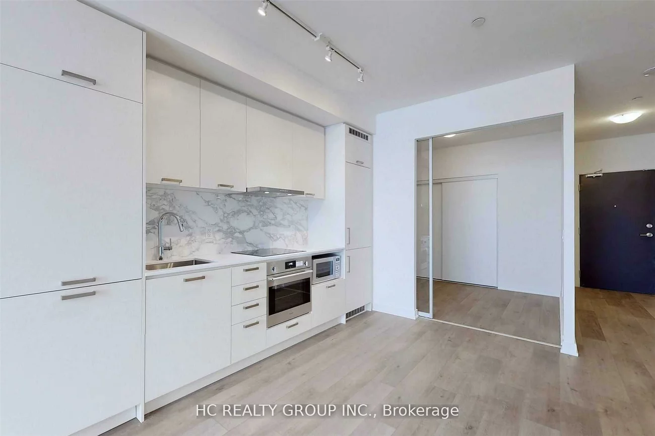 10, Honeycrisp, Vaughan Corporate Centre, Vaughan