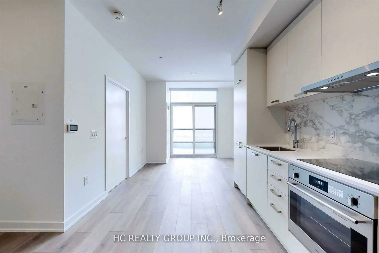 10, Honeycrisp, Vaughan Corporate Centre, Vaughan