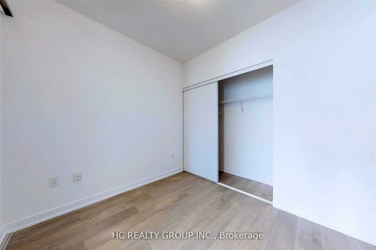 10, Honeycrisp, Vaughan Corporate Centre, Vaughan