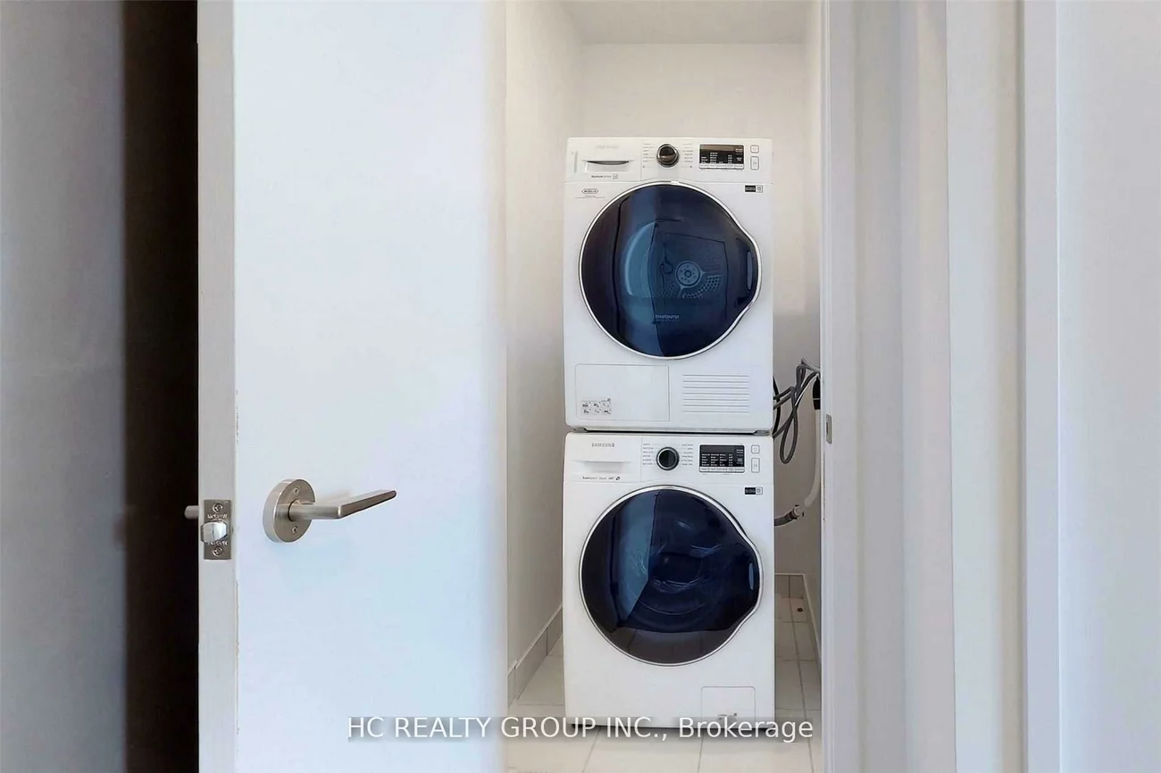 10, Honeycrisp, Vaughan Corporate Centre, Vaughan