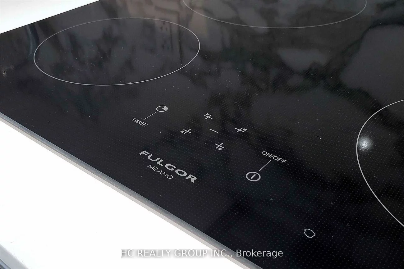 10, Honeycrisp, Vaughan Corporate Centre, Vaughan