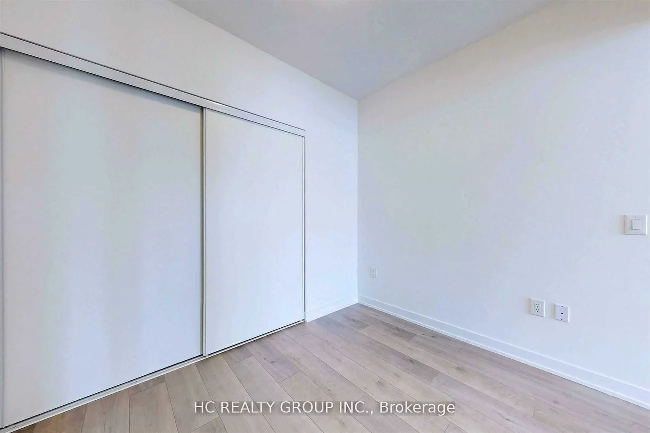 10, Honeycrisp, Vaughan Corporate Centre, Vaughan