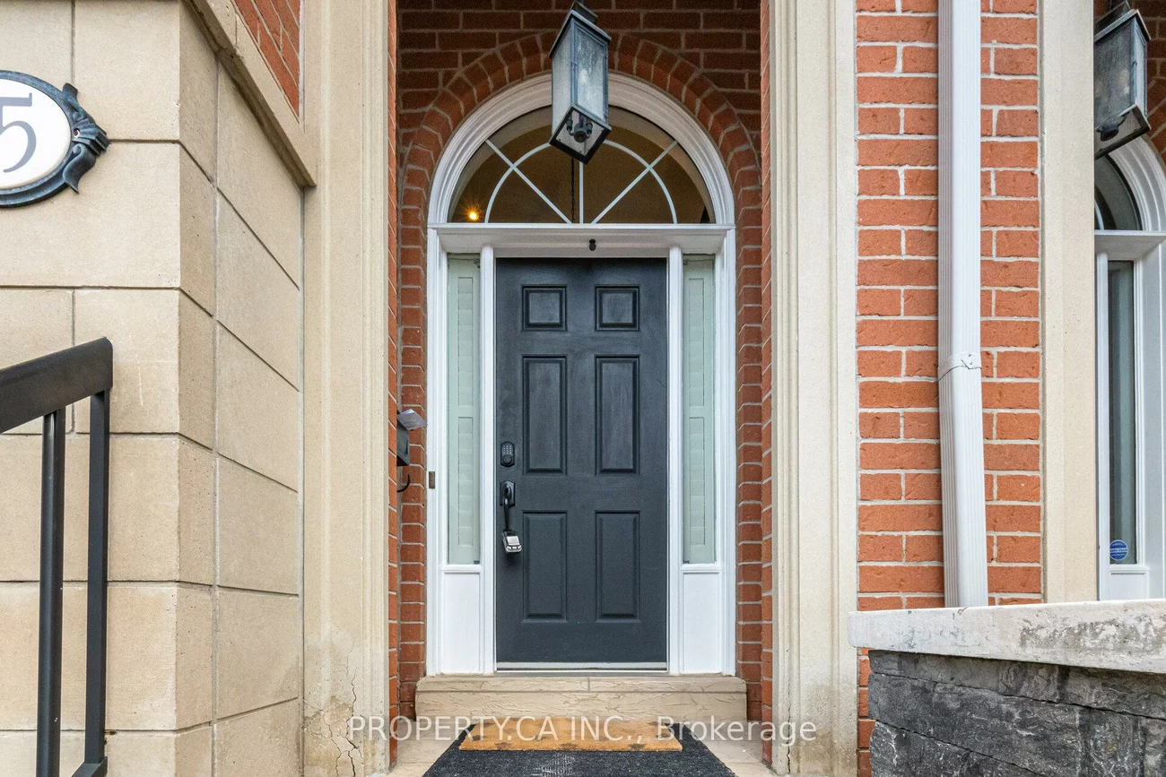 8038, Yonge, Uplands, Vaughan