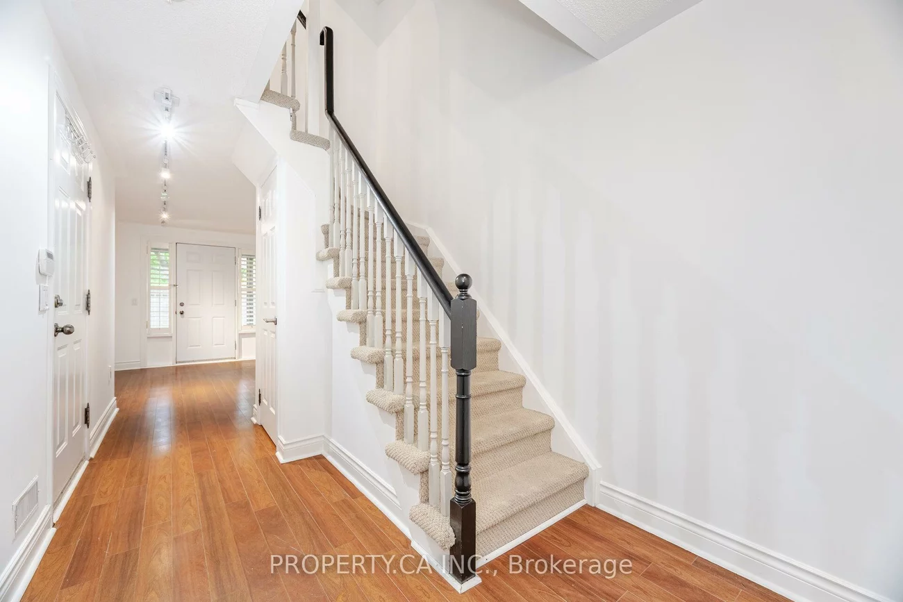 8038, Yonge, Uplands, Vaughan