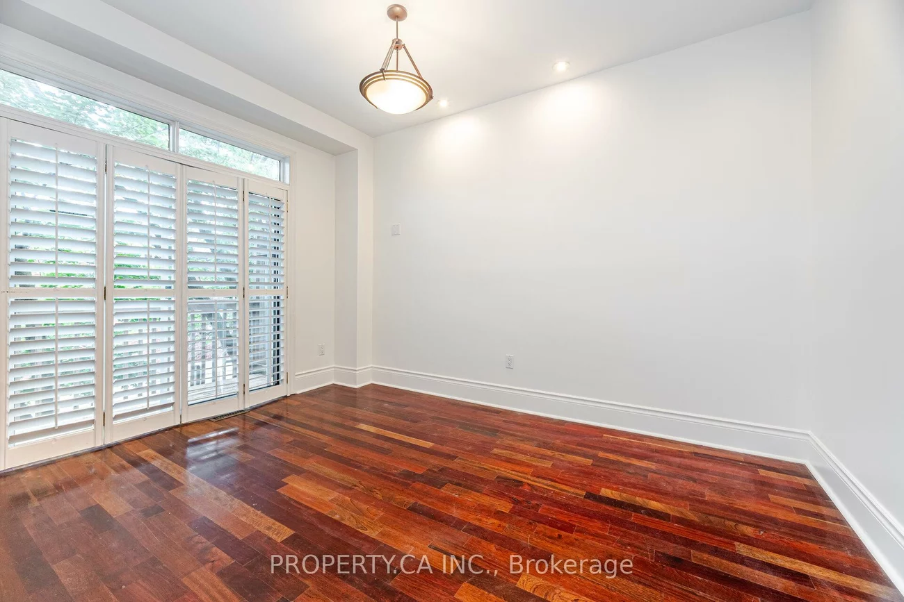 8038, Yonge, Uplands, Vaughan