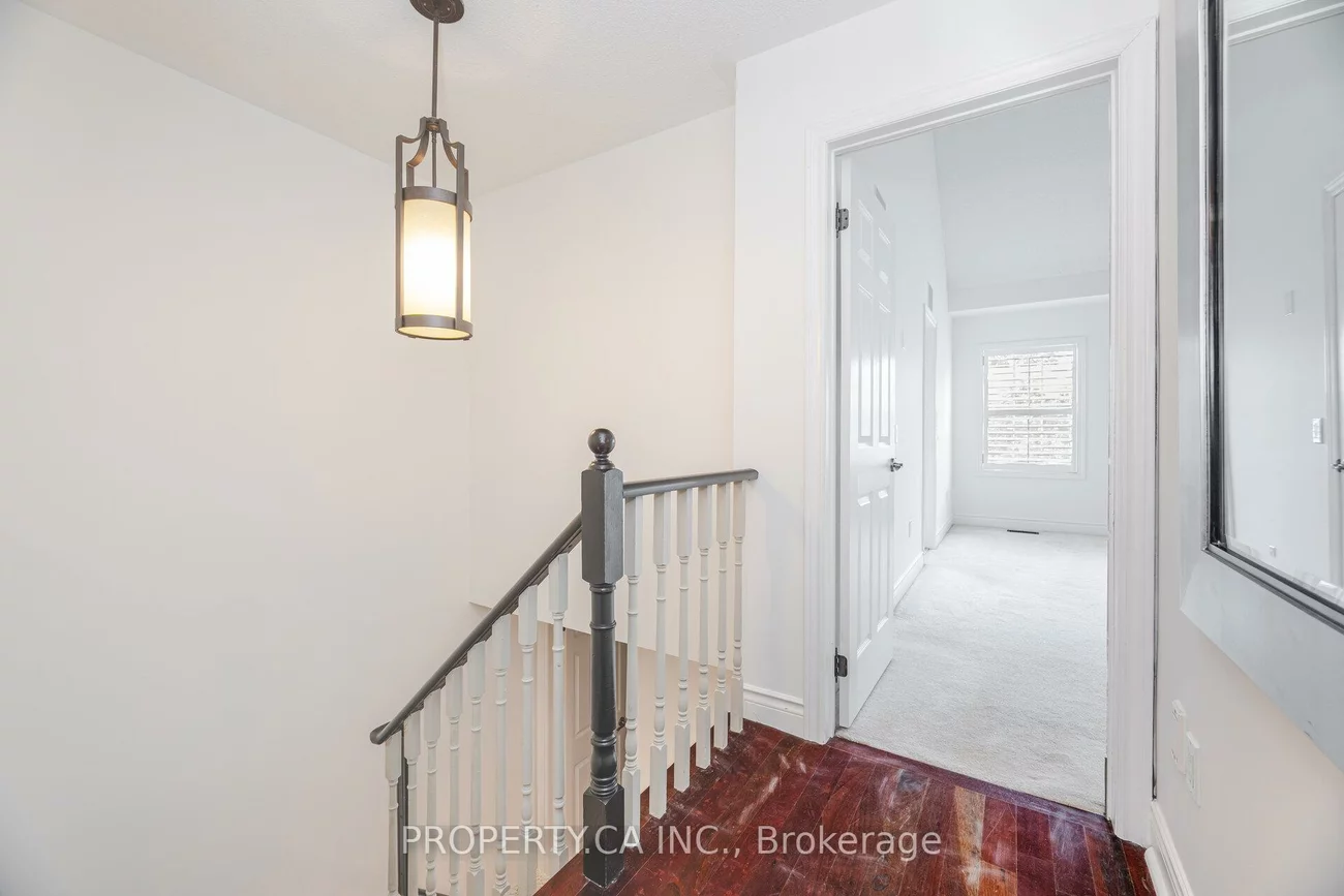 8038, Yonge, Uplands, Vaughan