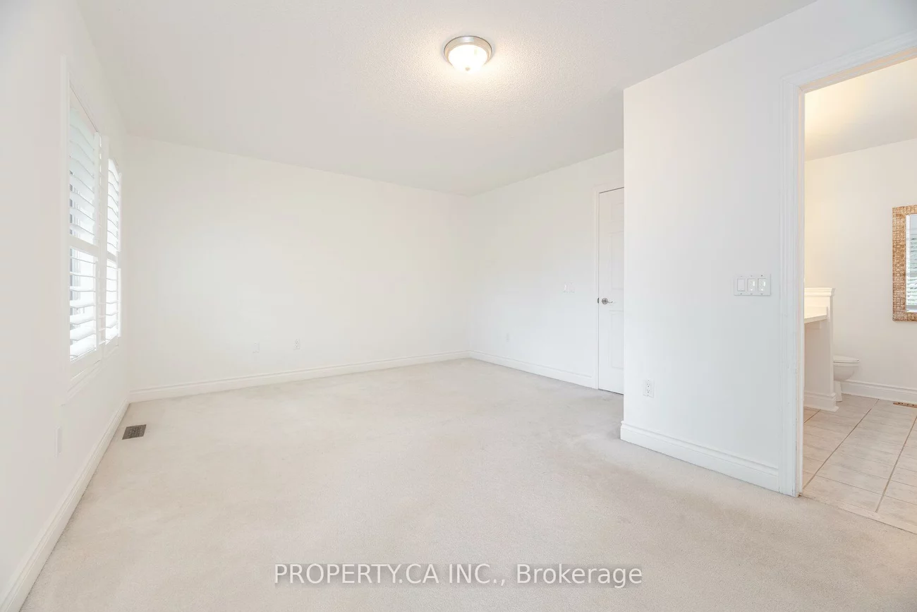 8038, Yonge, Uplands, Vaughan