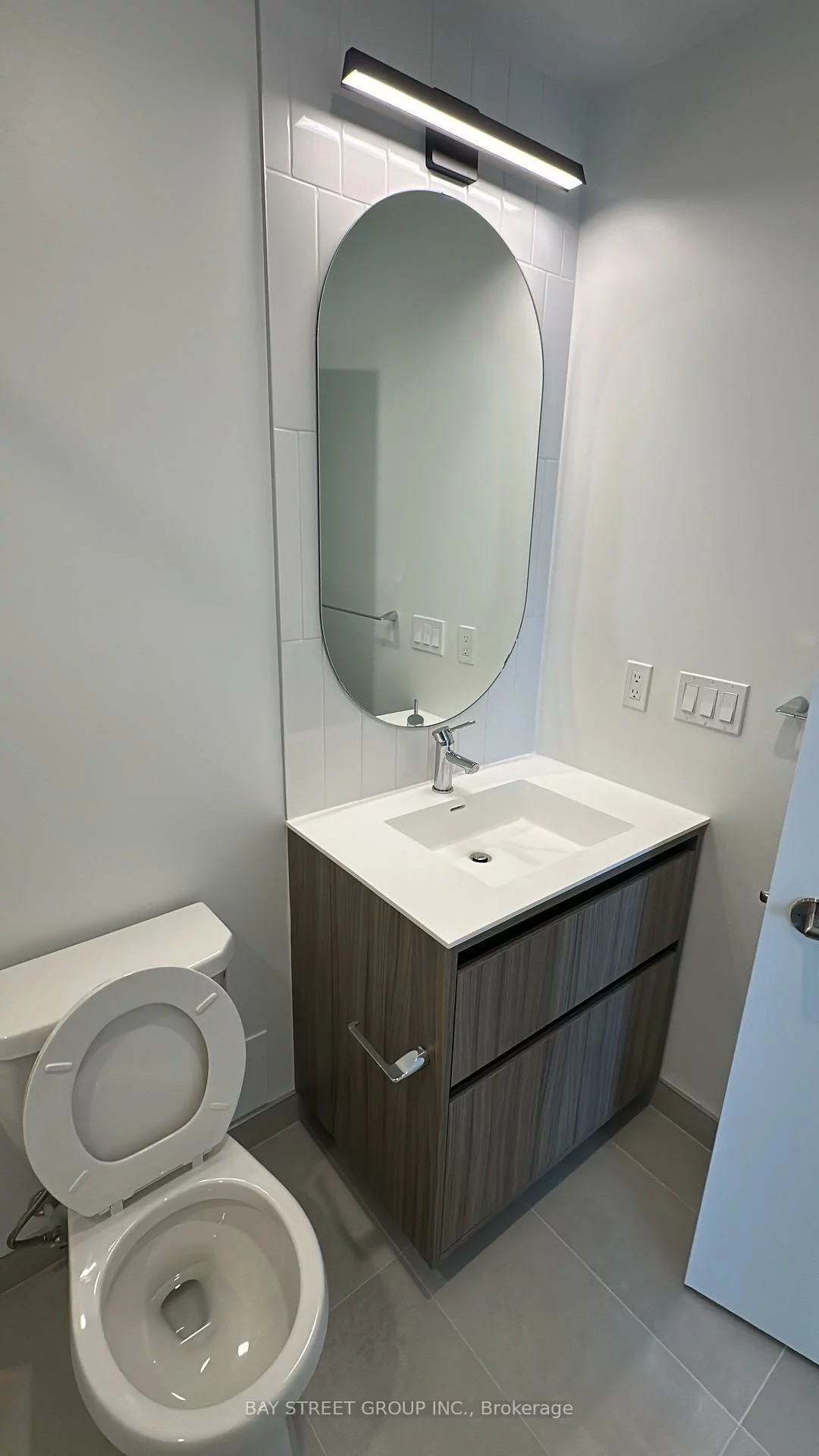 7950, Bathurst, Beverley Glen, Vaughan