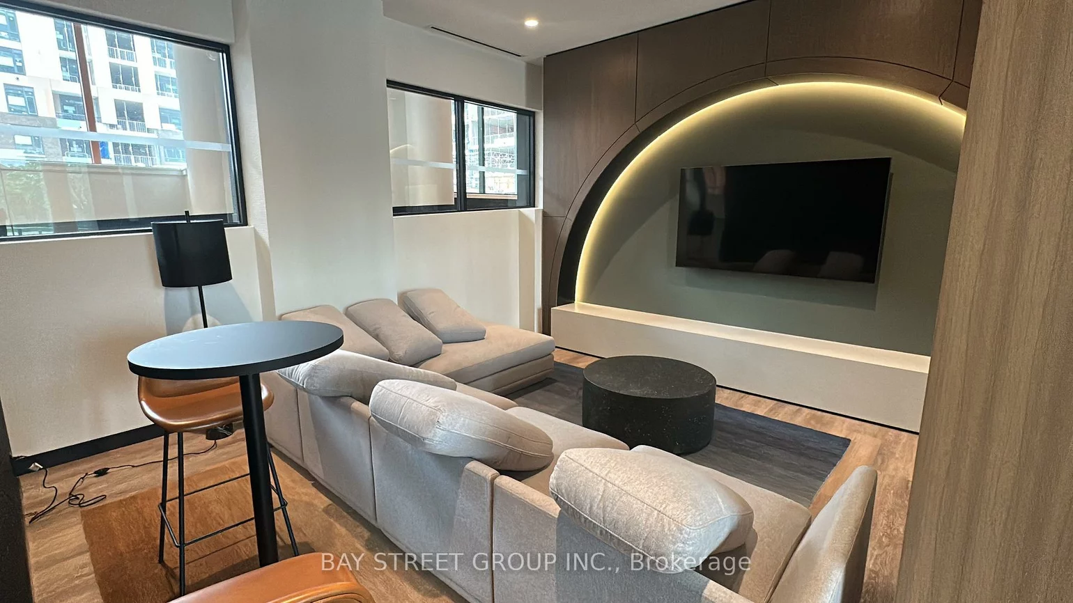 7950, Bathurst, Beverley Glen, Vaughan