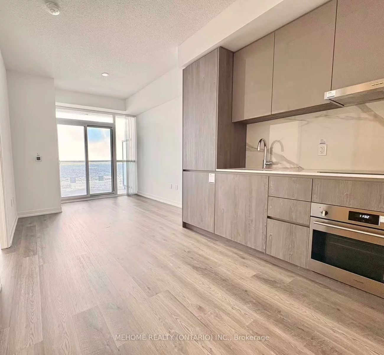 8, Interchange, Vaughan Corporate Centre, Vaughan