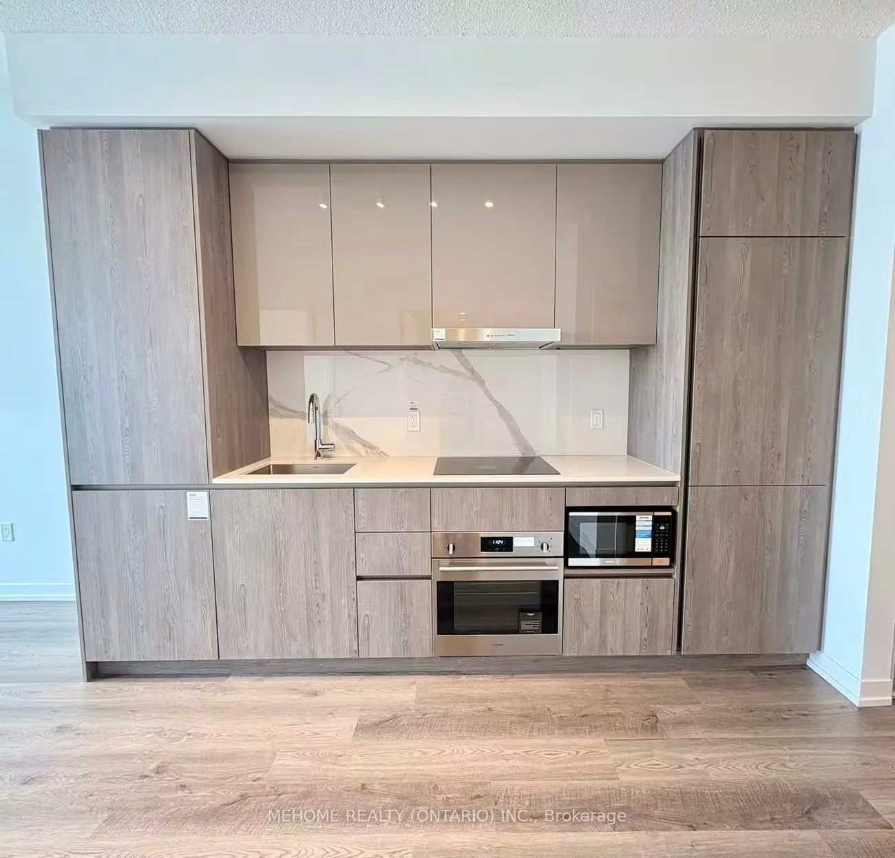 8, Interchange, Vaughan Corporate Centre, Vaughan