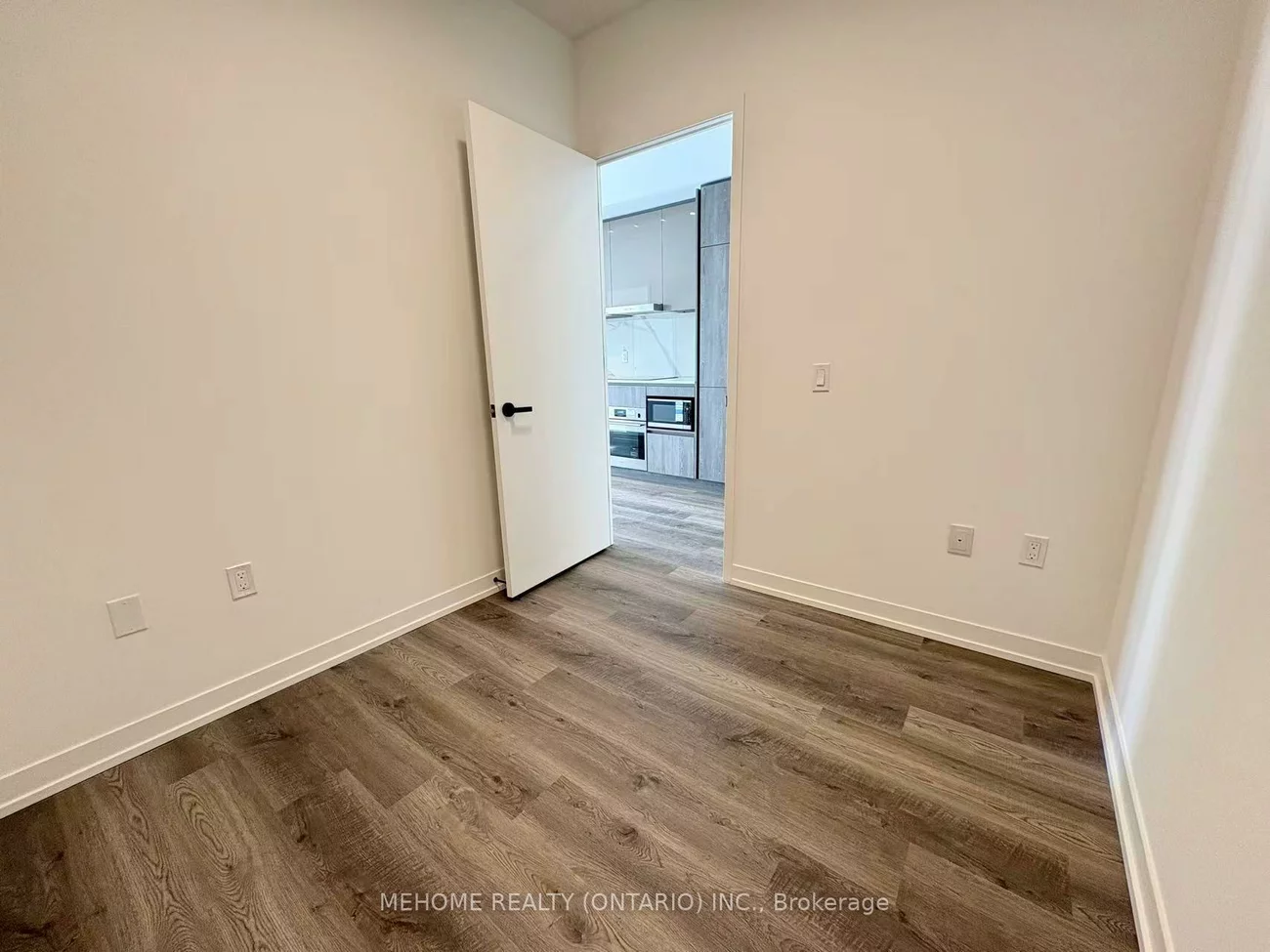 8, Interchange, Vaughan Corporate Centre, Vaughan