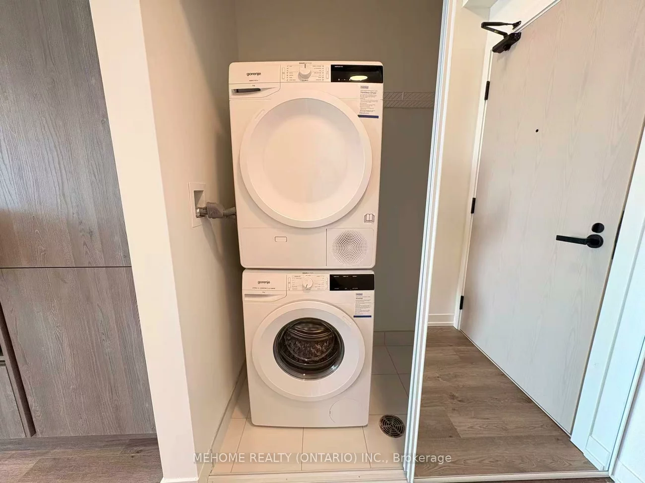 8, Interchange, Vaughan Corporate Centre, Vaughan